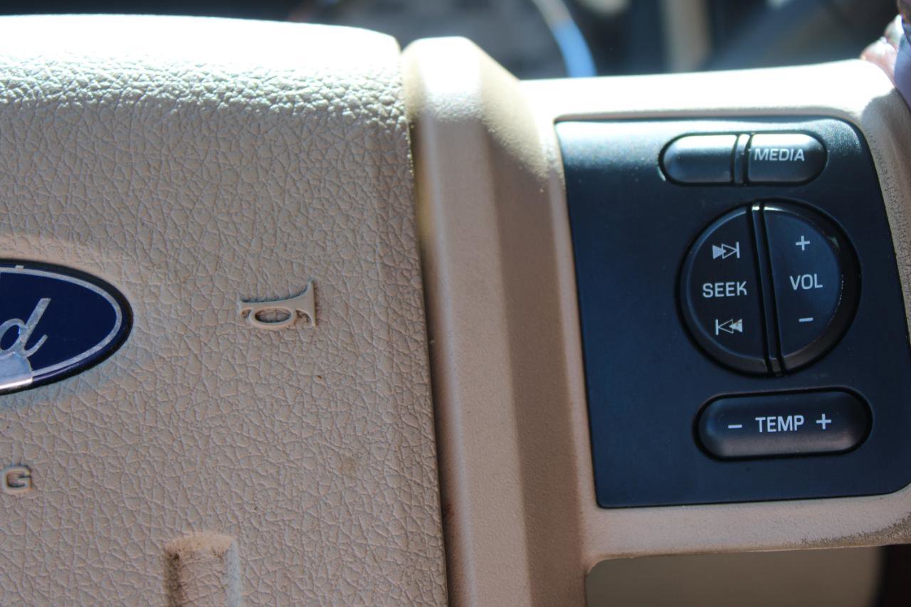 Used 2008 Ford F250 FX4 image 21