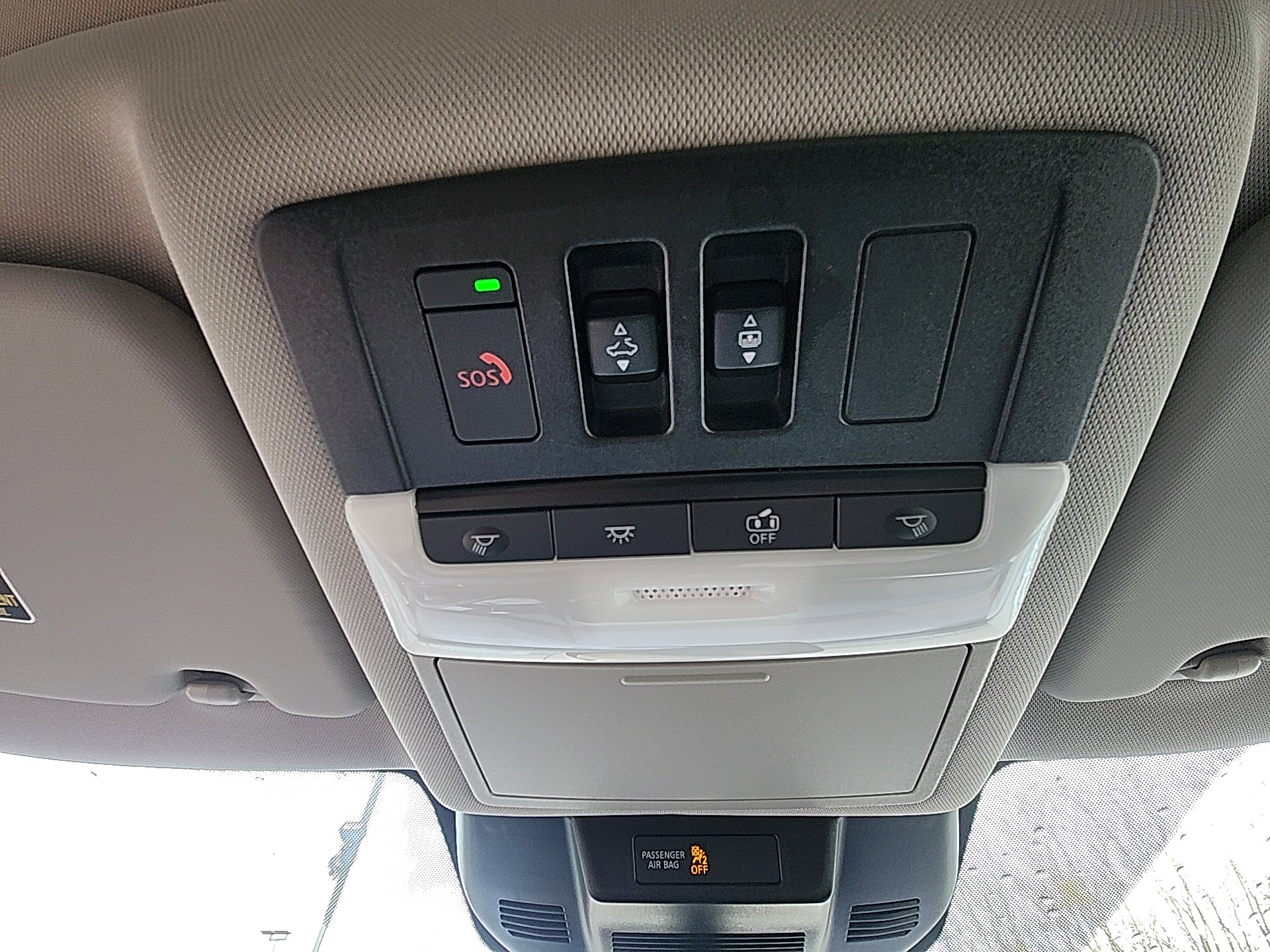 Used 2022 Nissan Rogue SL w/ SL Premium Package image 24