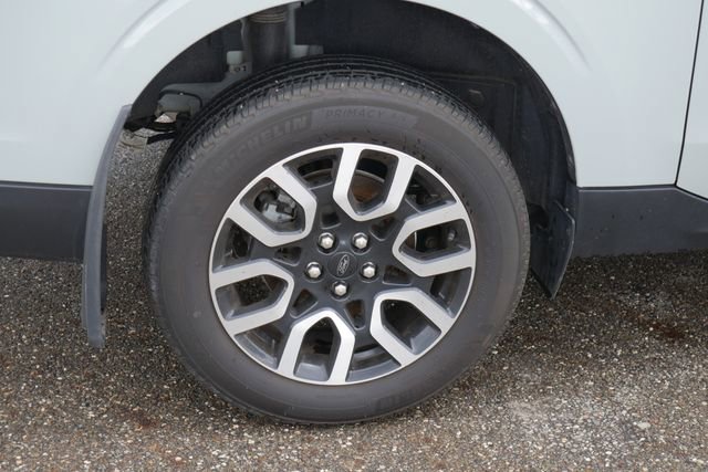 Used 2024 Ford Maverick Lariat image 13