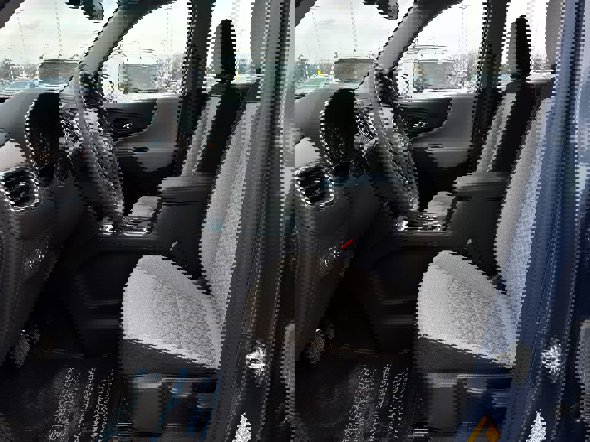 Certified 2024 Chevrolet Equinox LS w/ Driver Confidence II Package image 19