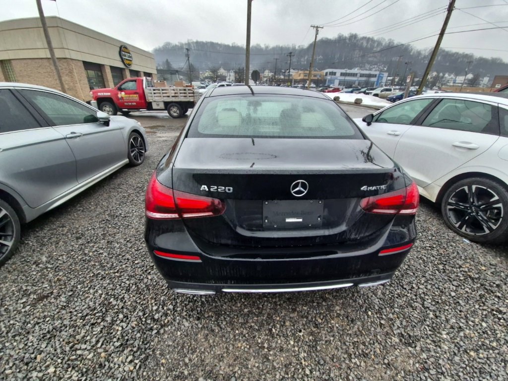 Used 2022 Mercedes-Benz A 220 4MATIC image 6