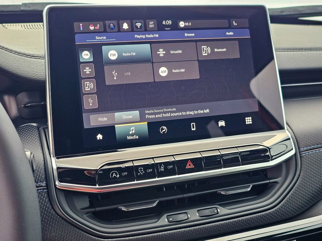 New 2026 Jeep Compass Latitude image 21