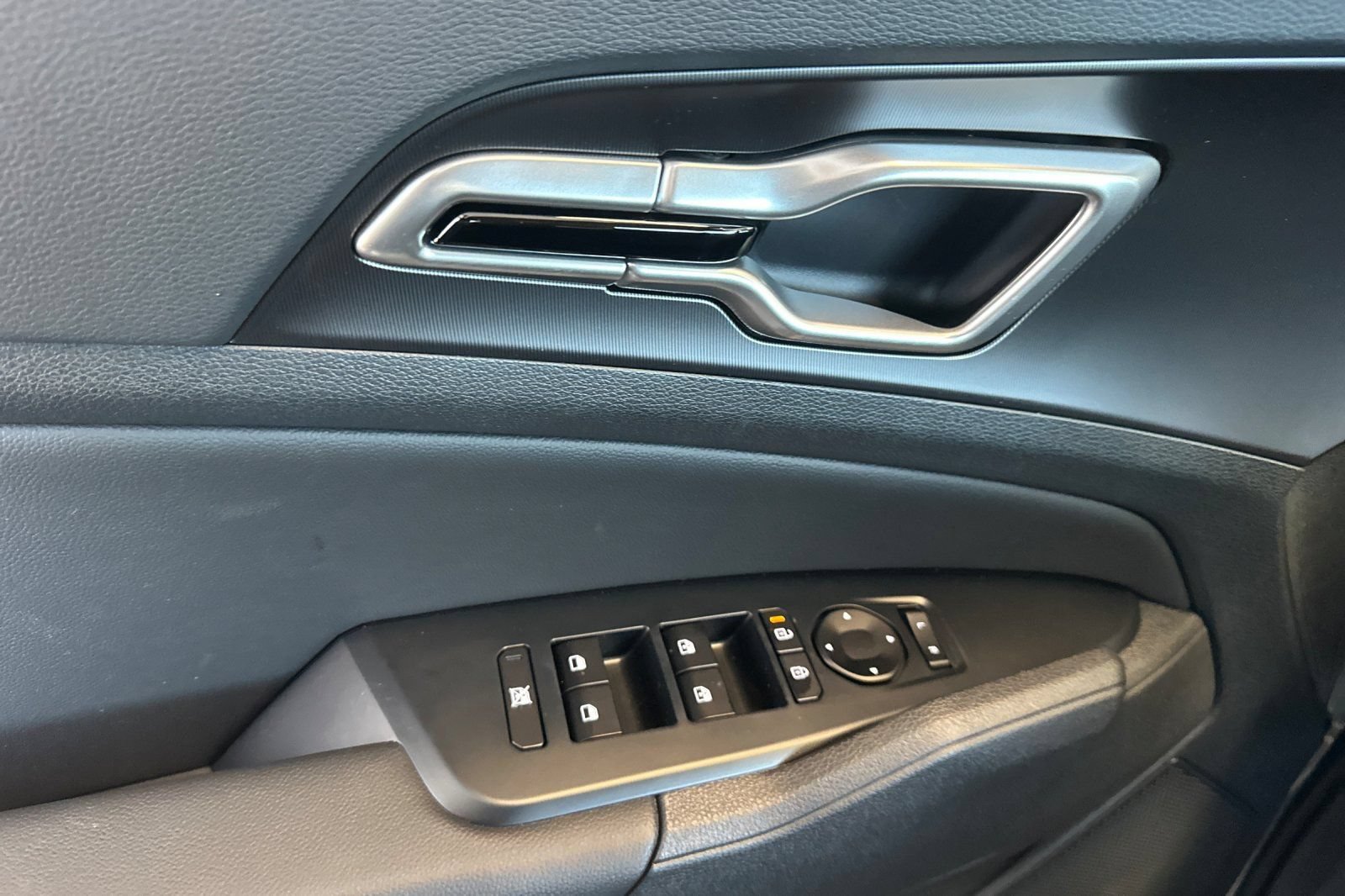 New 2026 Kia Sportage EX AWD/4WD image 11