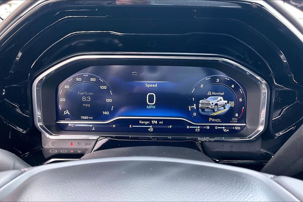 Used 2024 Chevrolet Silverado 2500 ZR2 w/ Technology Package image 21