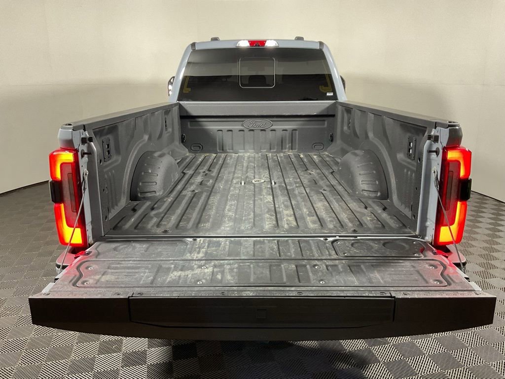 Used 2026 Ford F350 Platinum image 17