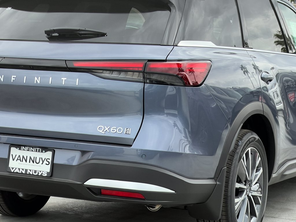 New 2027 INFINITI QX60 Luxe w/ Cargo Package AWD/4WD image 7