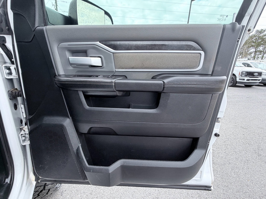 Used 2021 RAM 2500 Big Horn image 26