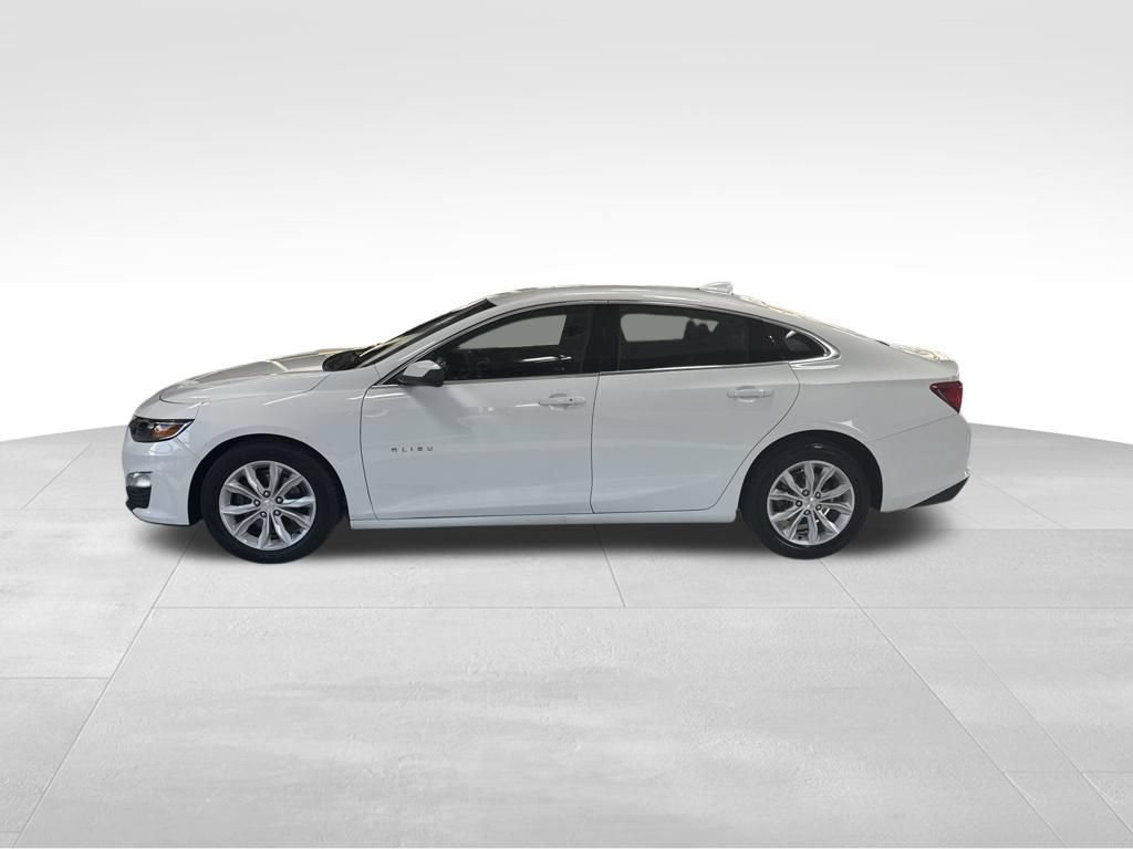 Used 2024 Chevrolet Malibu LT FWD image 2