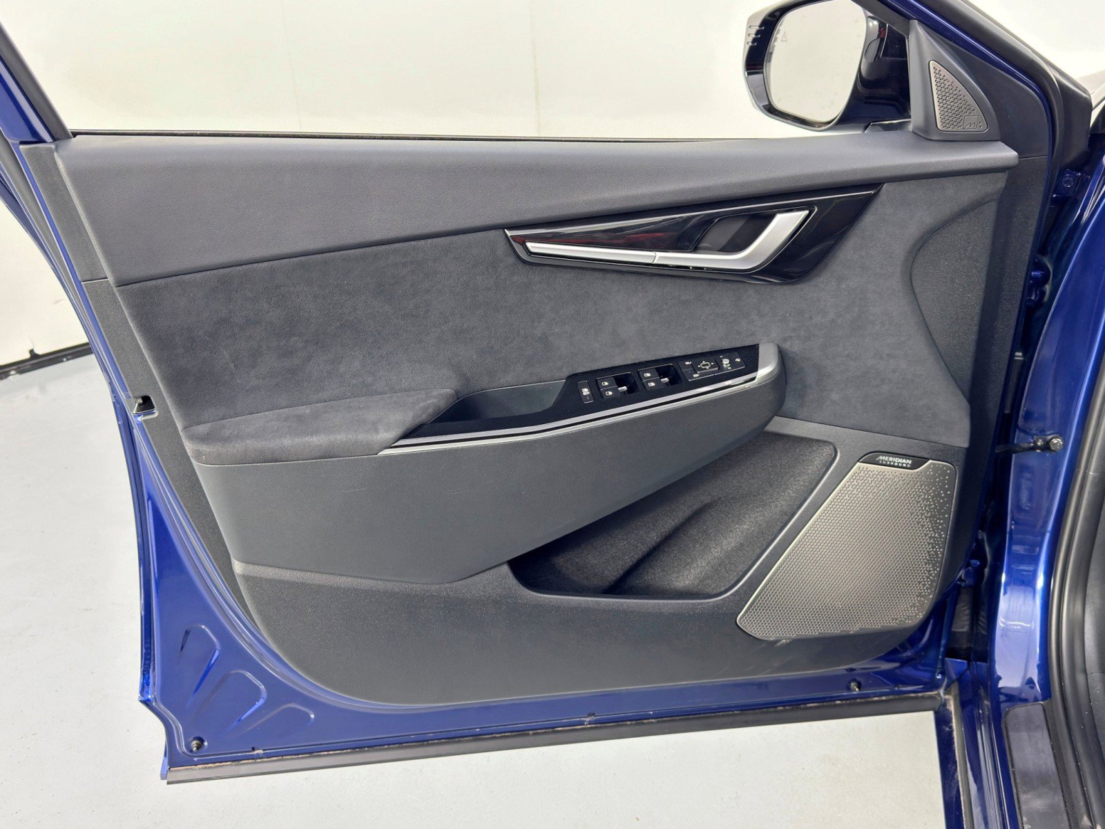 Used 2023 Kia EV6 GT image 43