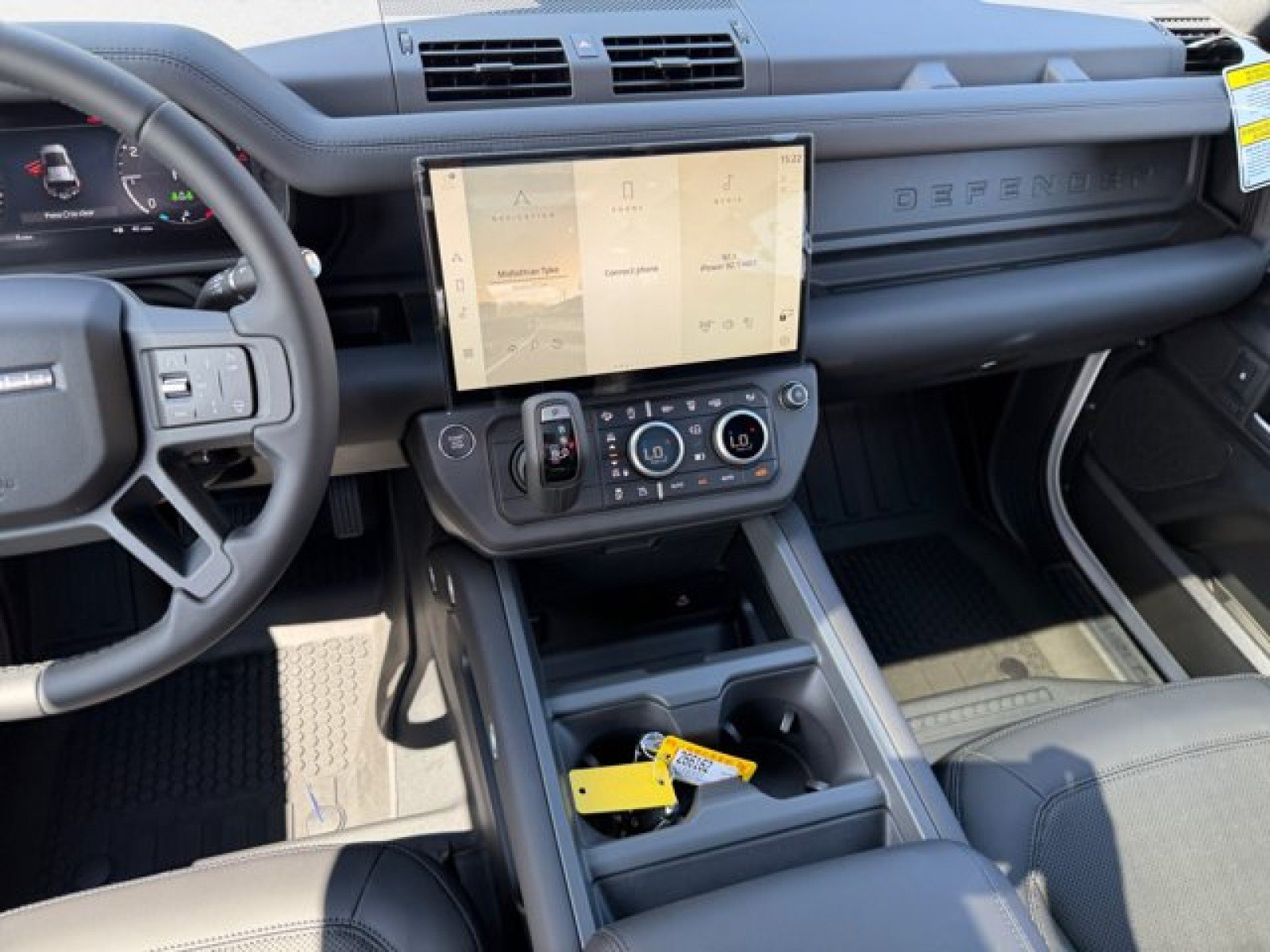 New 2026 Land Rover Defender 110 X-Dynamic SE AWD/4WD image 14