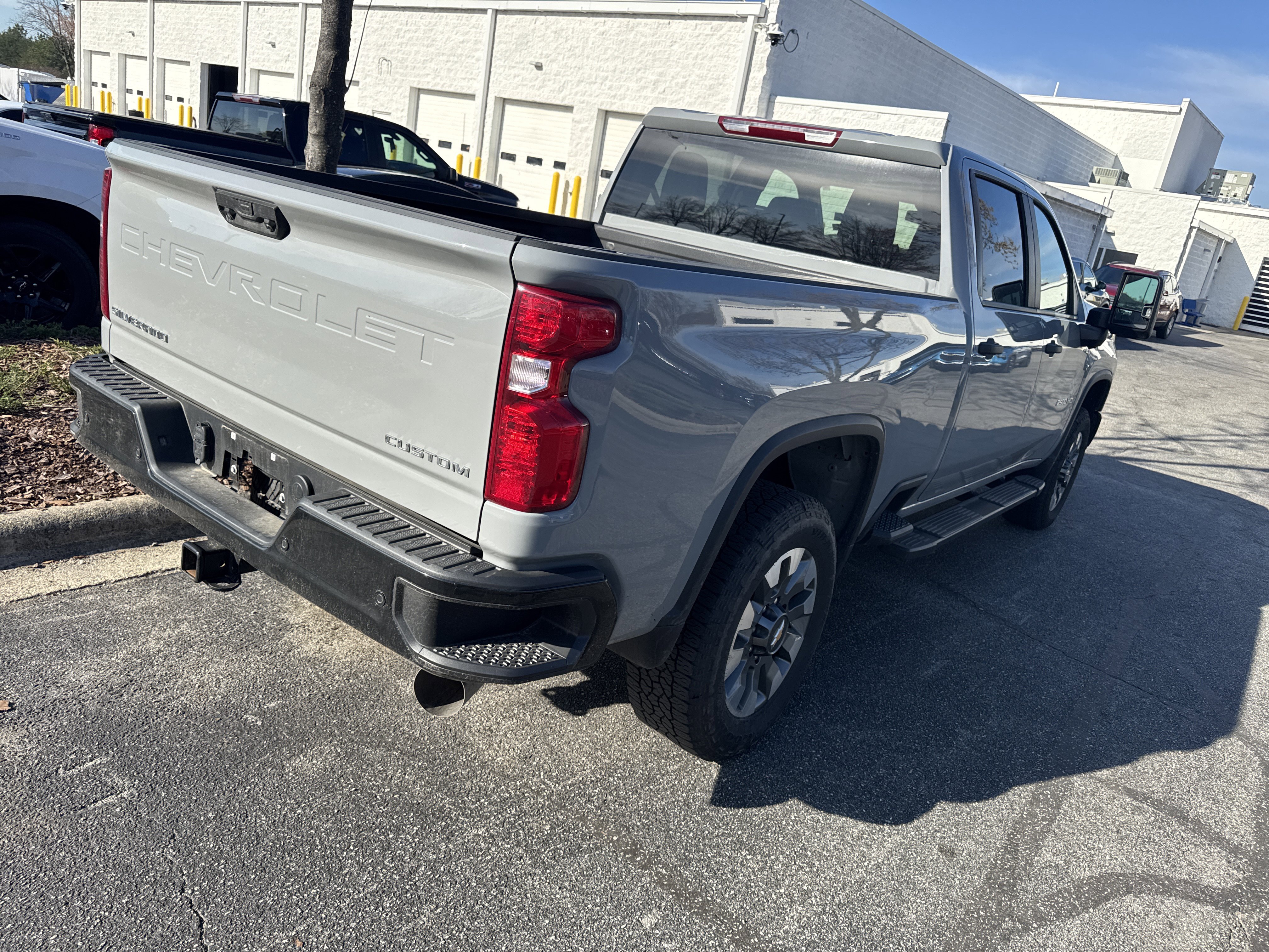 Certified 2025 Chevrolet Silverado 2500 Custom w/ Custom Value Package image 10