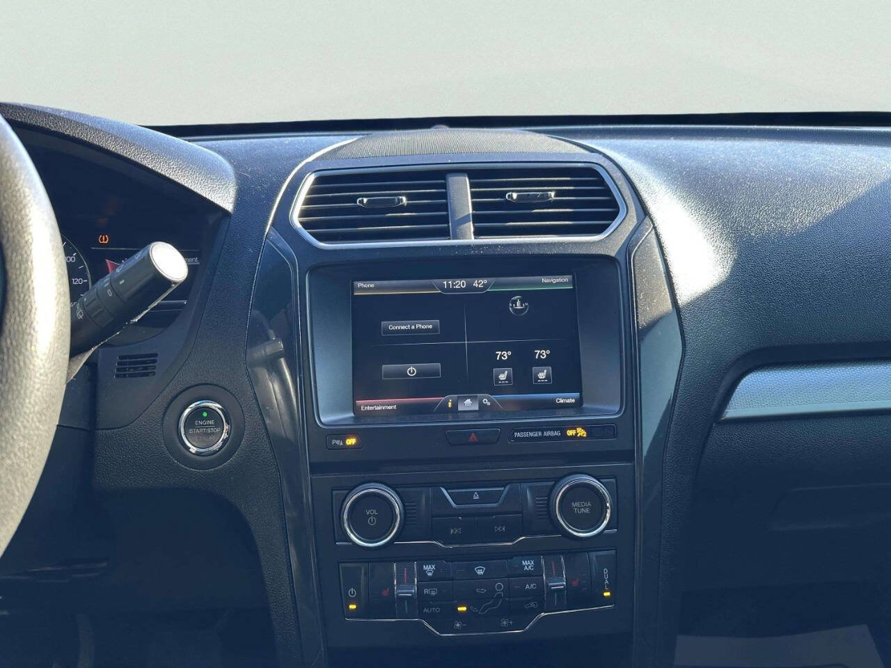 Used 2016 Ford Explorer XLT w/ Equipment Group 202A image 26