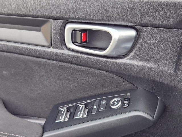 Used 2023 Honda Civic Sport image 25