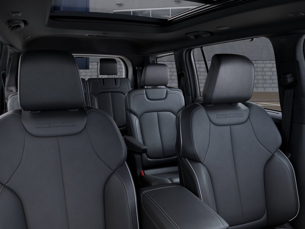 New 2025 Jeep Grand Cherokee L Overland w/ Advanced Protech Group III AWD/4WD image 27