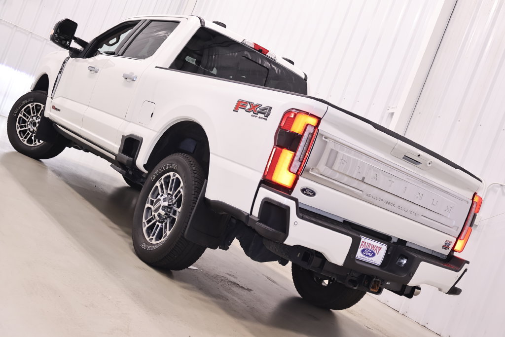 Certified 2025 Ford F350 Platinum w/ Platinum Plus Package AWD/4WD image 50