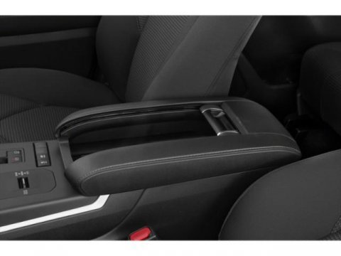 Used 2022 Toyota Highlander XLE AWD/4WD image 14