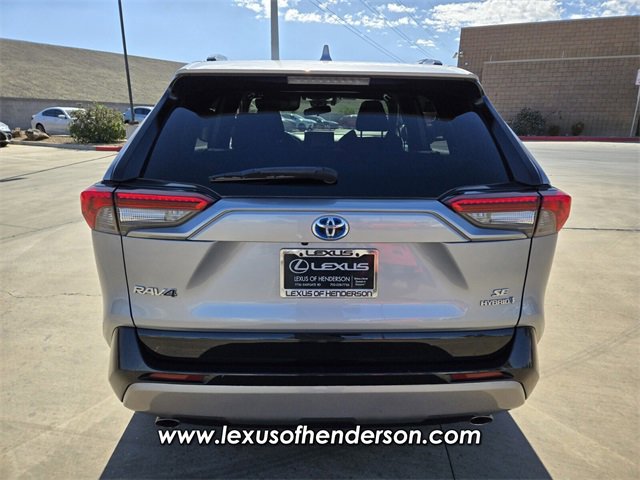 Used 2022 Toyota RAV4 SE w/ Convenience Package image 5