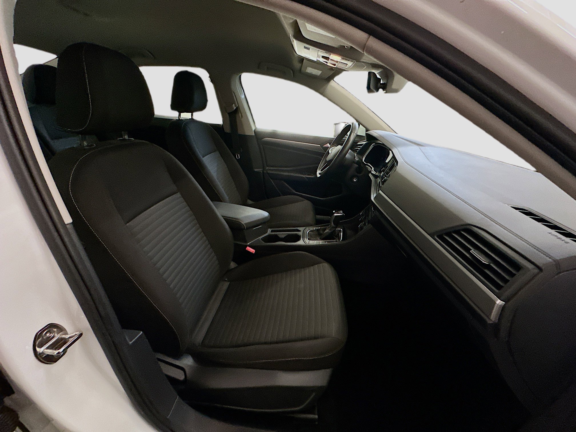 Used 2024 Volkswagen Jetta S image 31