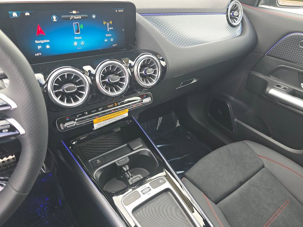 New 2026 Mercedes-Benz GLA 35 AMG 4MATIC image 28