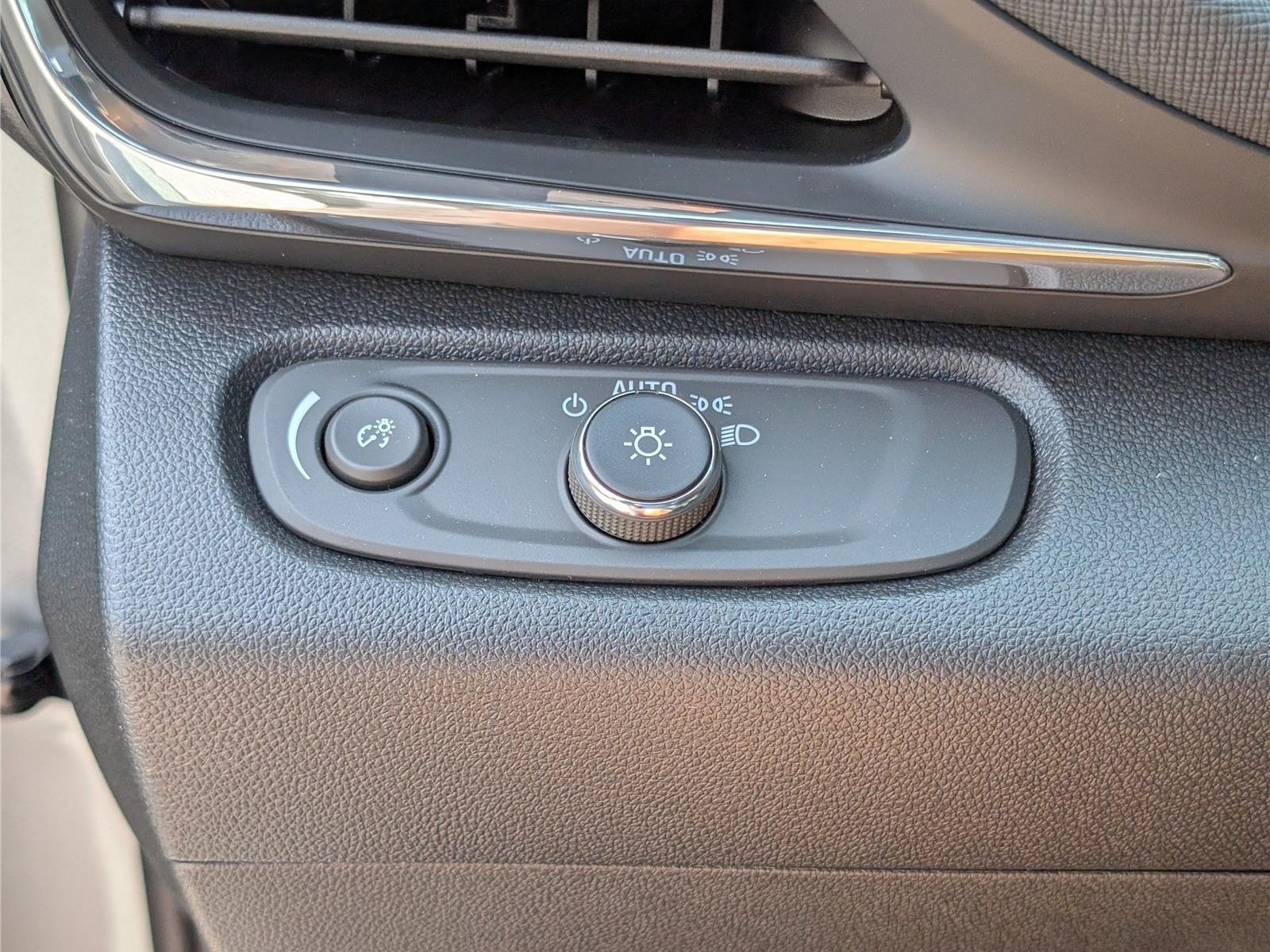 New 2026 Buick Envista Sport Touring w/ Convenience I Package FWD image 16