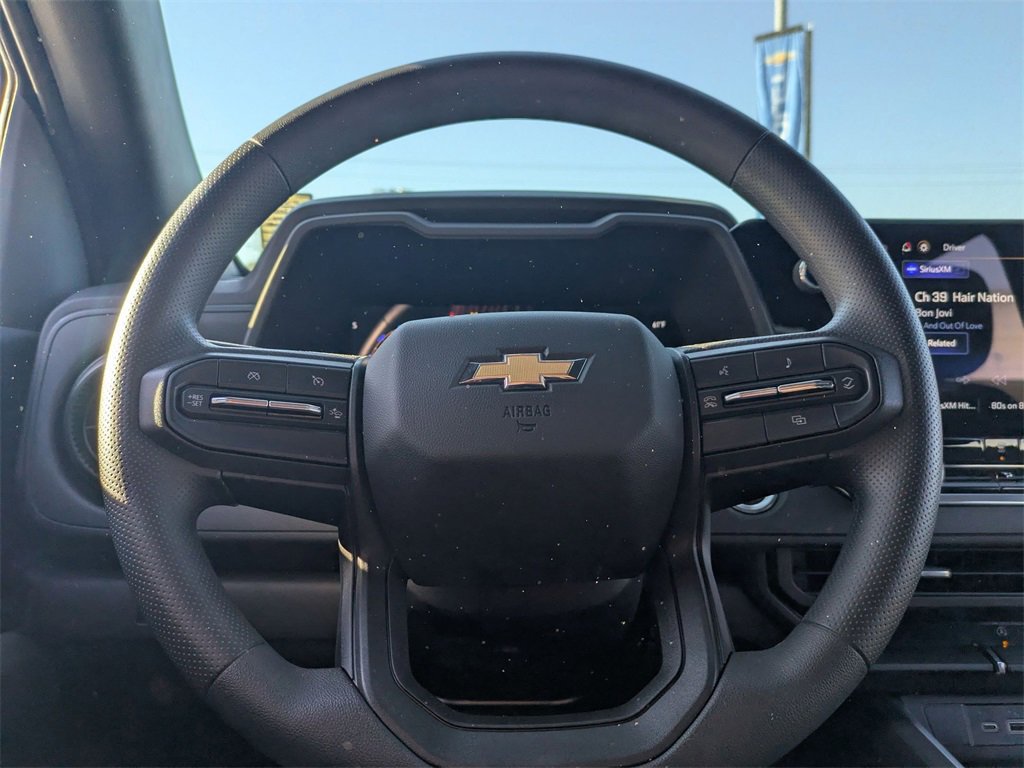 Used 2025 Chevrolet Colorado W/T image 16