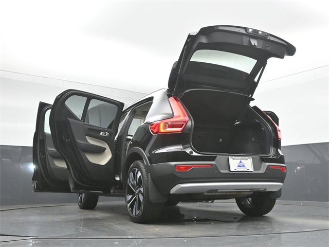 Used 2024 Volvo XC40 B5 Plus w/ Protection Package Premier image 54