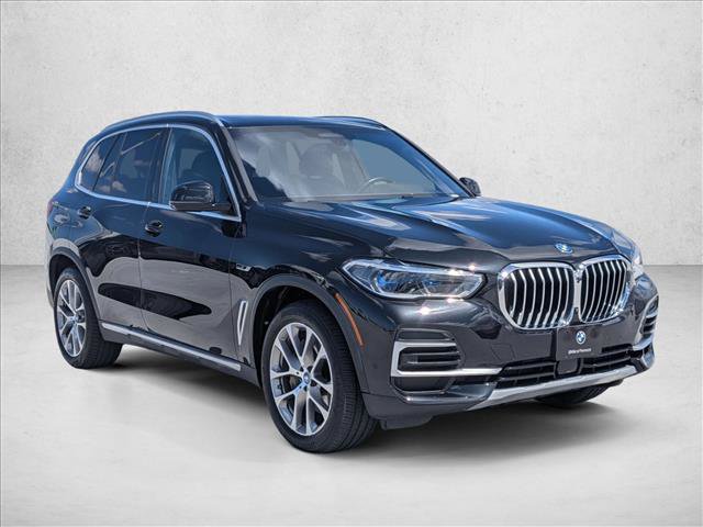Used 2023 BMW X5 xDrive45e w/ Executive Package AWD/4WD image 3