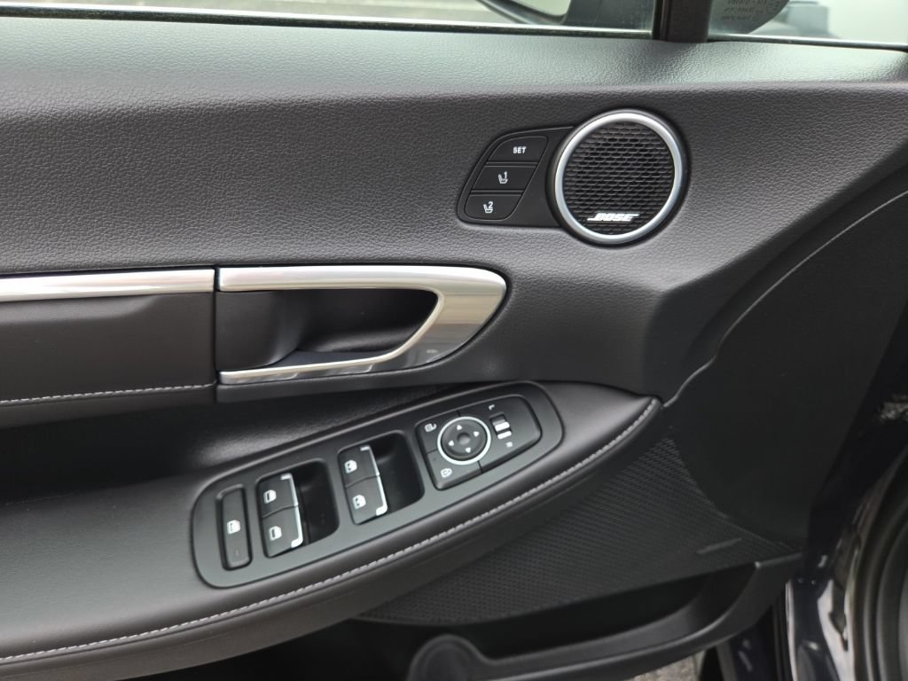 Certified 2023 Hyundai Sonata Limited FWD image 23
