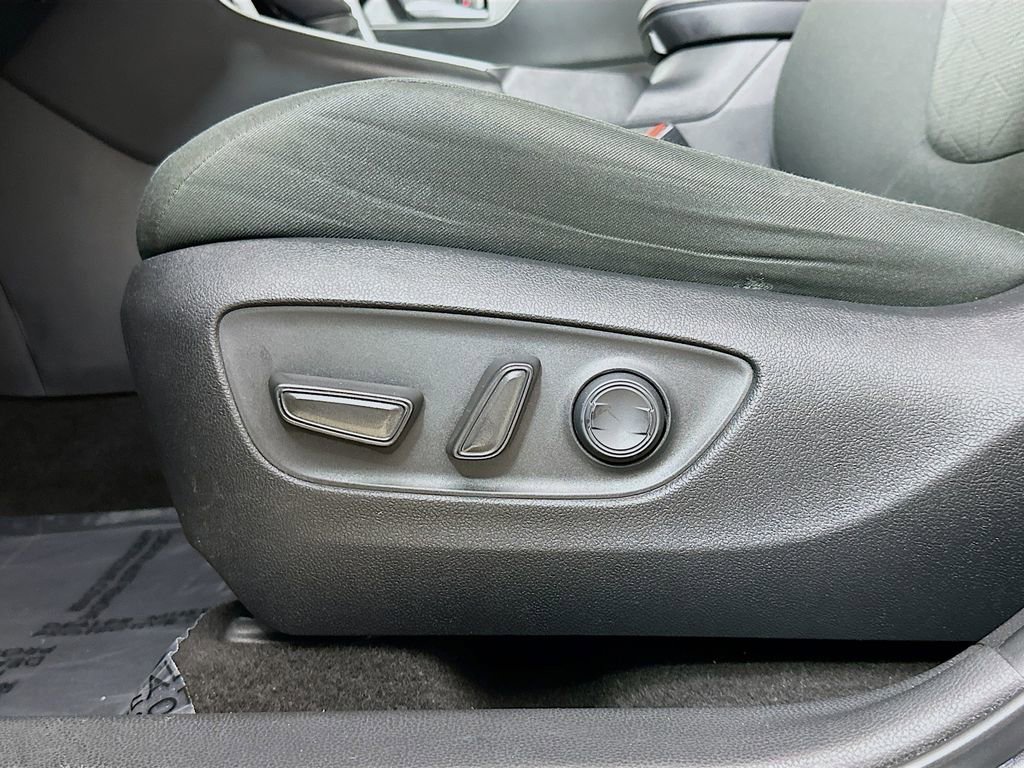 Used 2023 Toyota RAV4 XLE FWD image 22