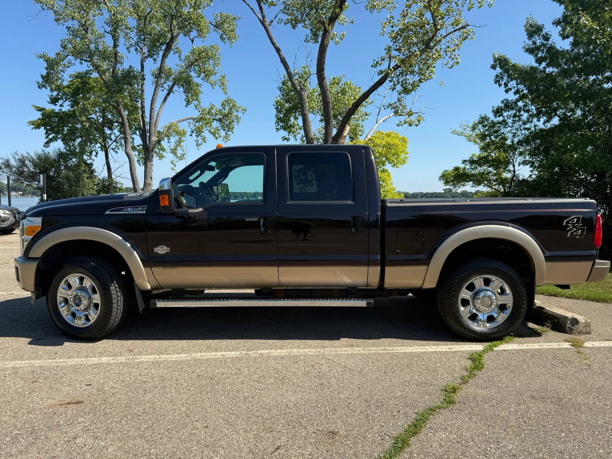 Used 2013 Ford F350 King Ranch w/ King Ranch w/Chrome Pkg AWD/4WD image 8