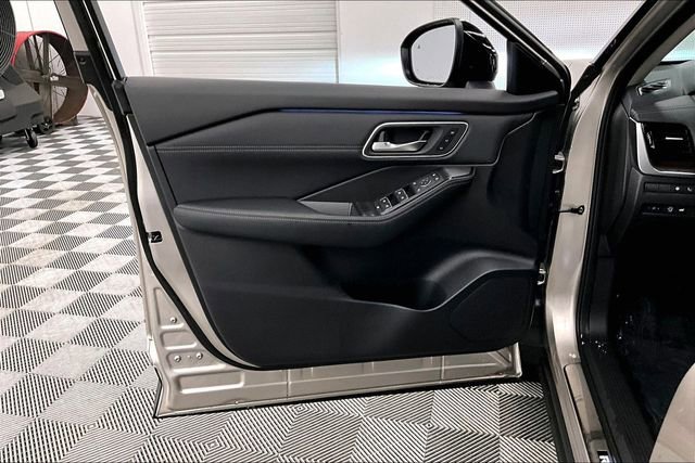 New 2026 Nissan Rogue Platinum image 30