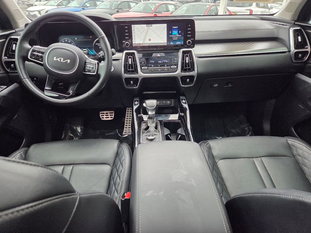 Used 2023 Kia Sorento SX AWD/4WD image 12