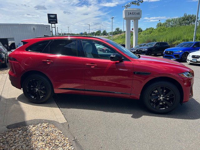 New 2026 Jaguar F-PACE R-Dynamic S image 7