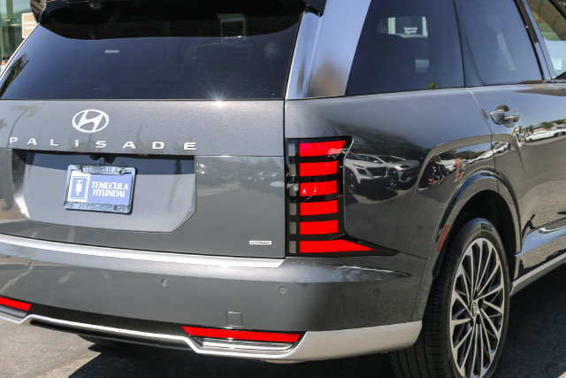 Certified 2026 Hyundai Palisade Calligraphy AWD/4WD image 11