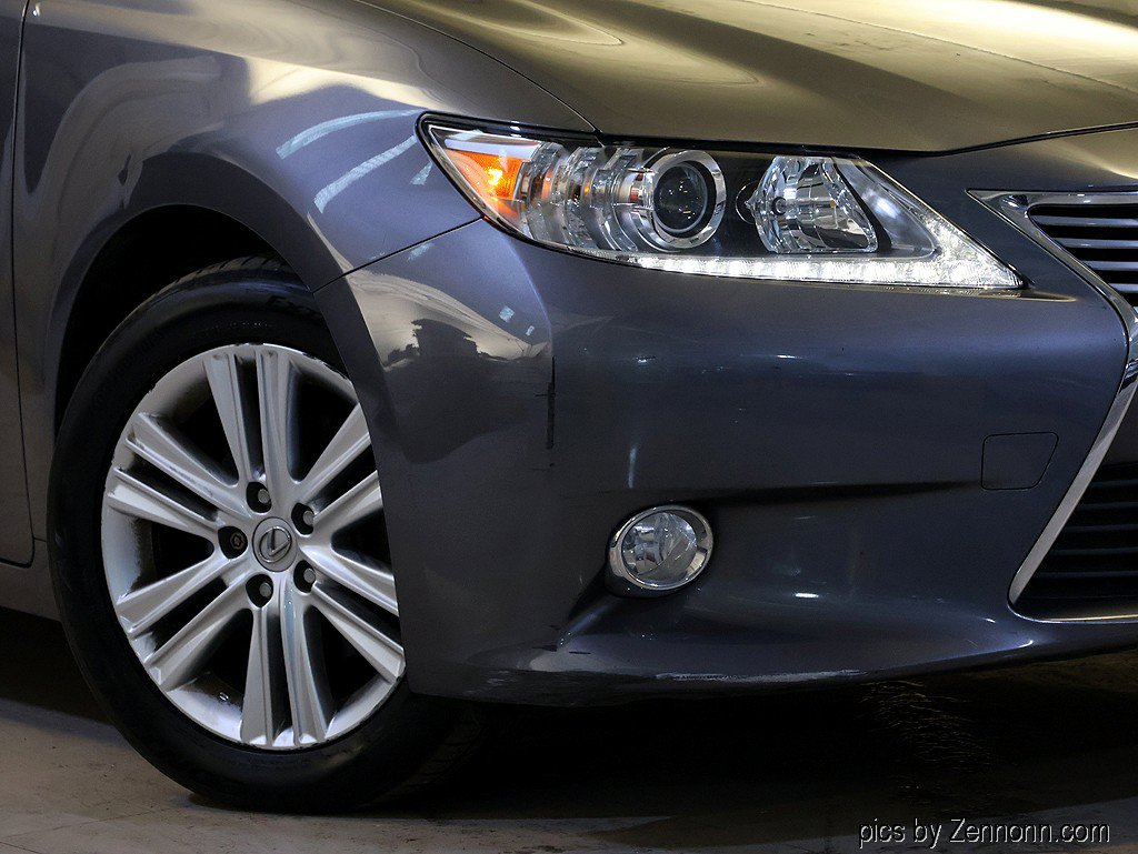 Used 2015 Lexus ES 350 w/ Premium Package FWD image 3