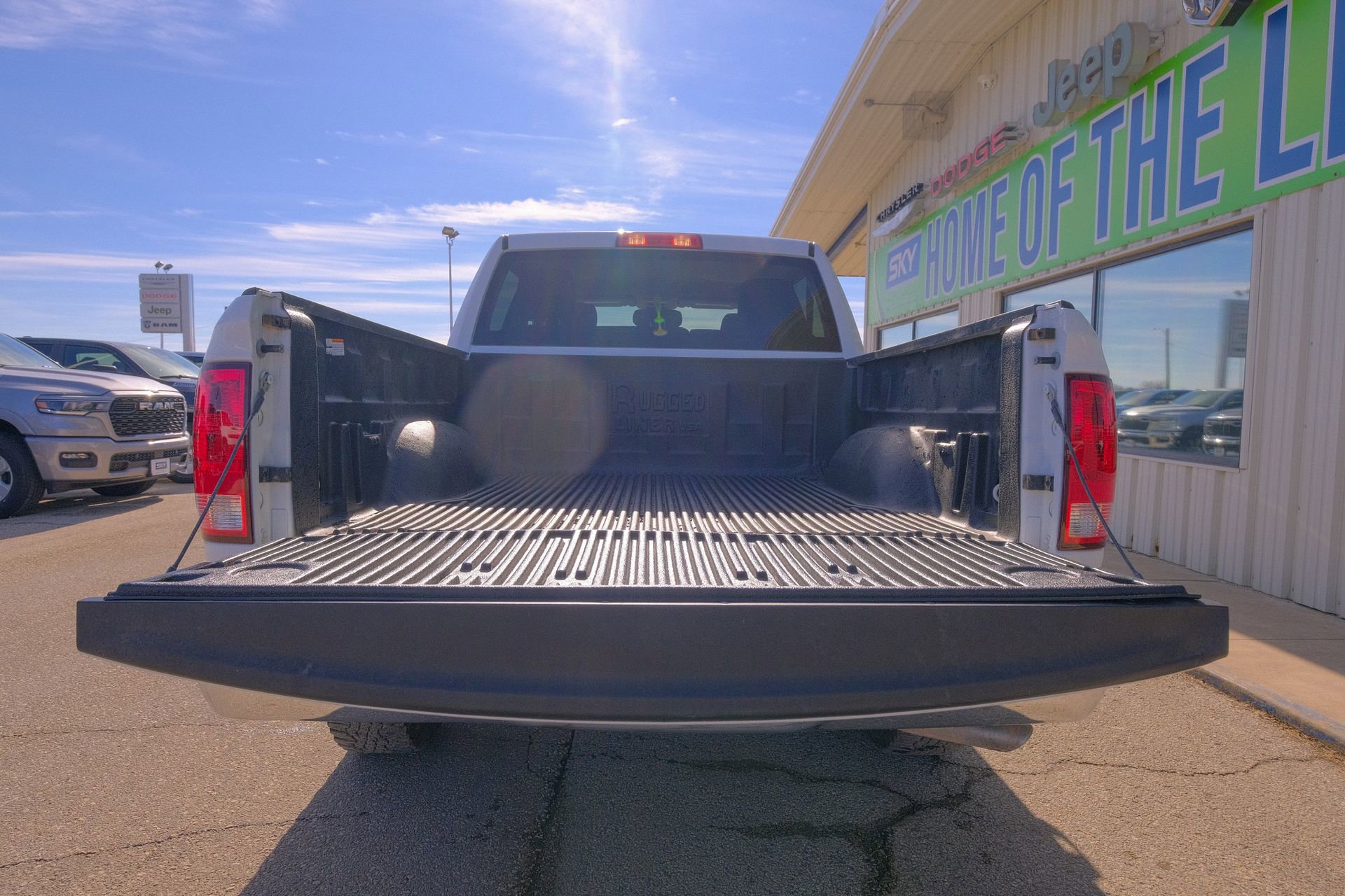 Used 2023 RAM 1500 Classic SLT w/ Electronics Group image 22