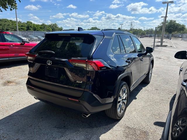 Used 2023 Toyota RAV4 XLE Premium FWD image 3