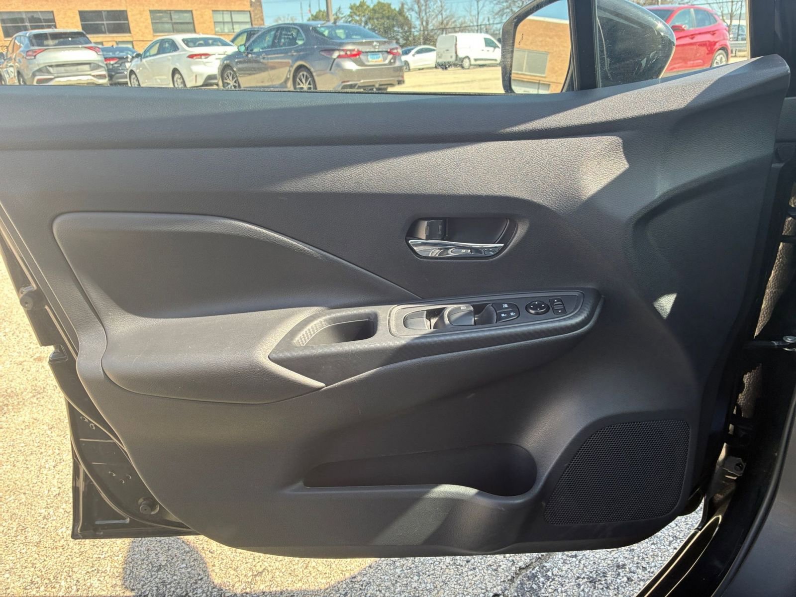 Used 2025 Nissan Versa SV image 18