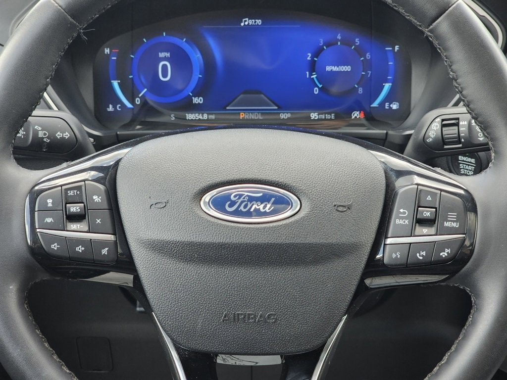 Used 2022 Ford Escape SEL w/ Technology Package image 30