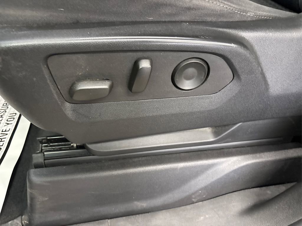 Used 2022 GMC Sierra 1500 Elevation w/ LPO, Elevation Black Package image 38