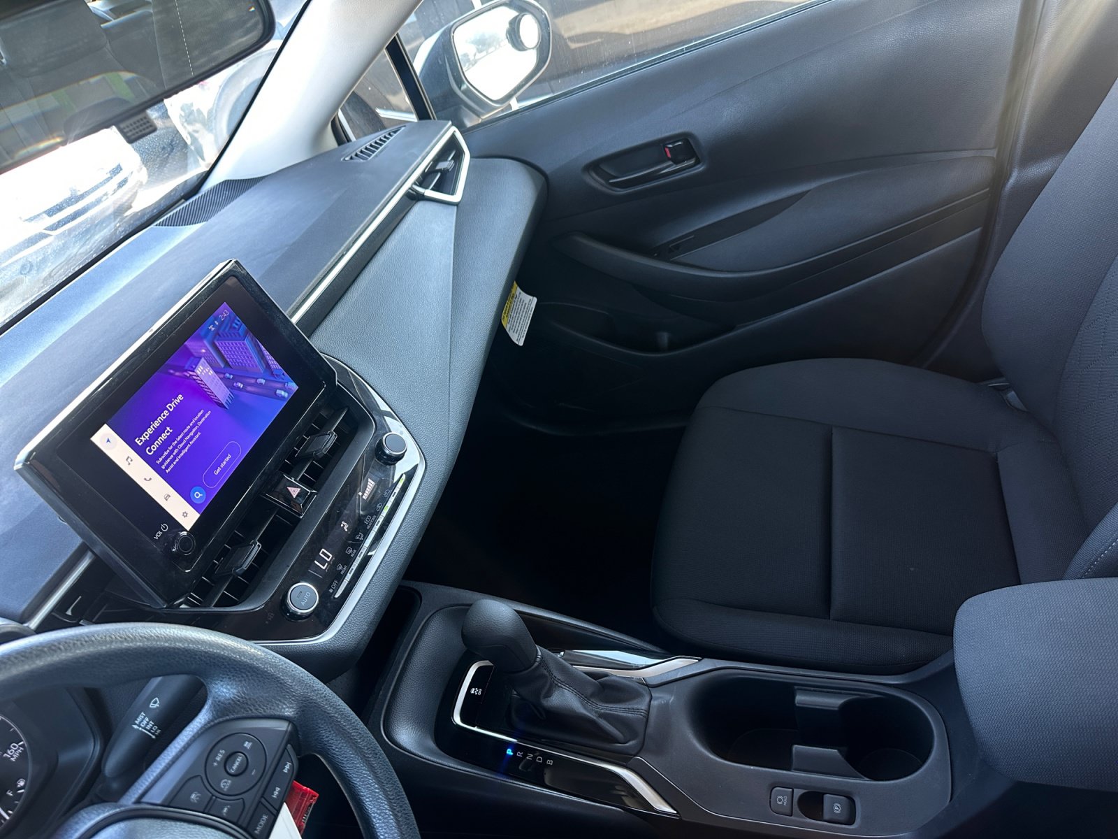 Used 2025 Toyota Corolla LE FWD image 22