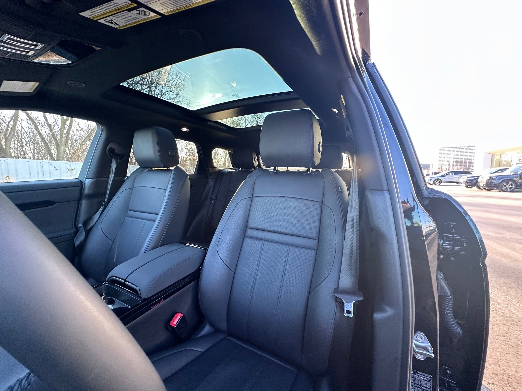 Used 2026 Land Rover Range Rover Evoque S image 10