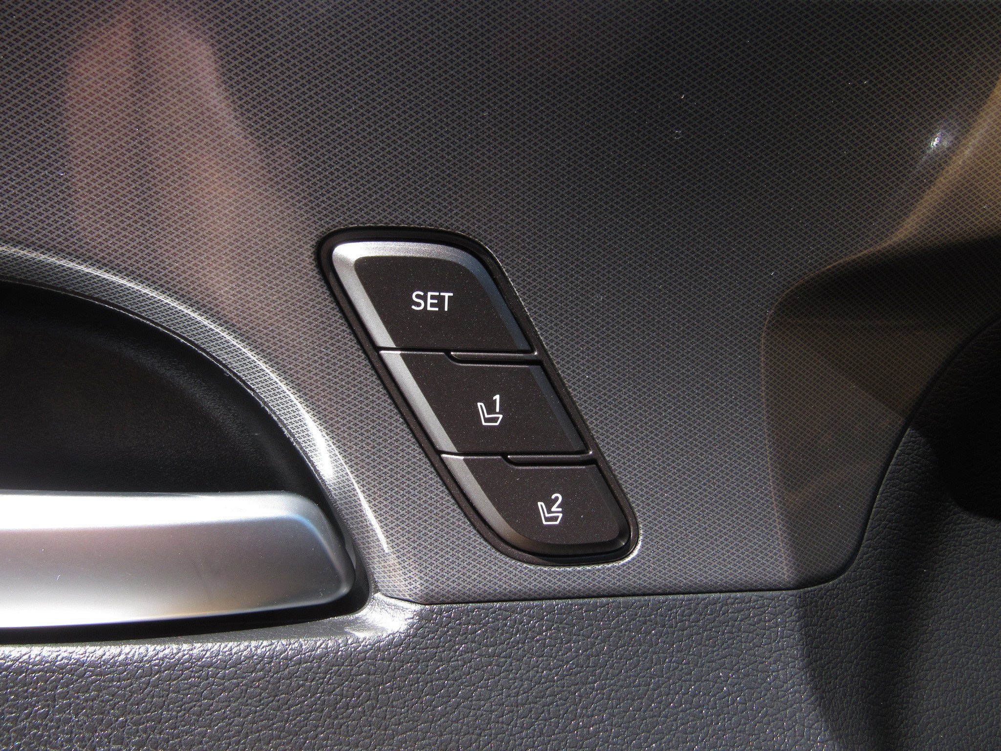 Used 2022 Hyundai Santa Fe Calligraphy image 23