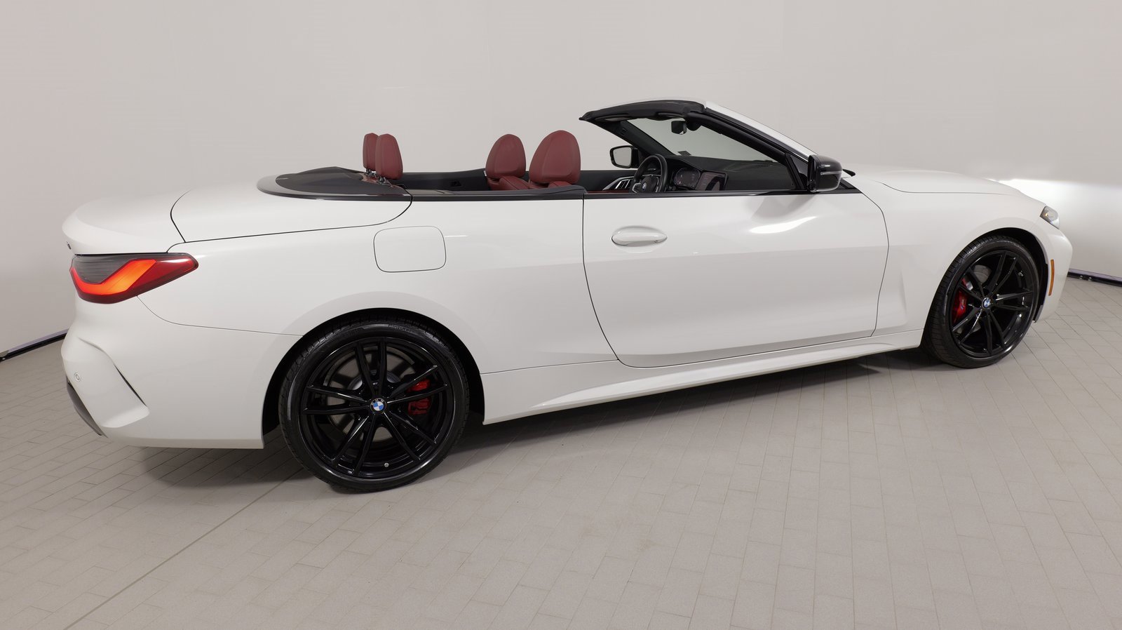 Used 2023 BMW 430i xDrive Convertible w/ M Sport Package image 11