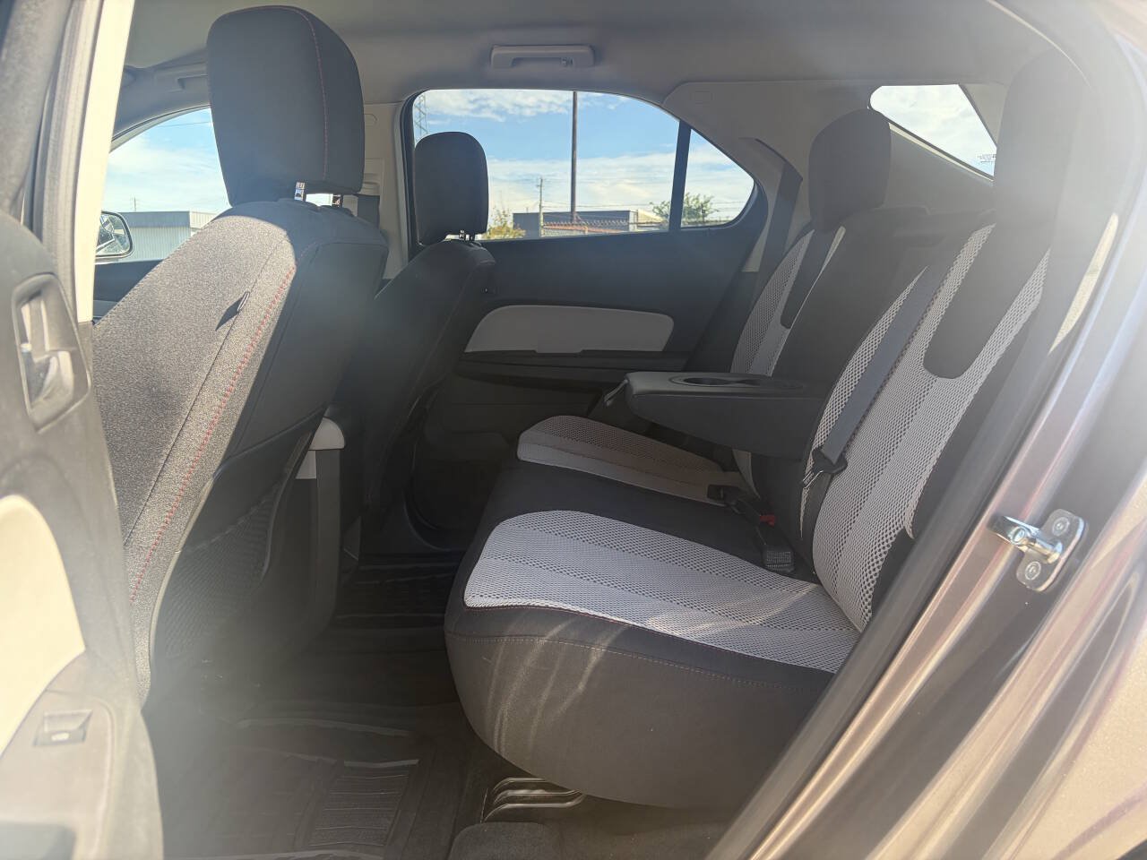 Used 2012 Chevrolet Equinox LT w/ Driver Convenience Package FWD image 9