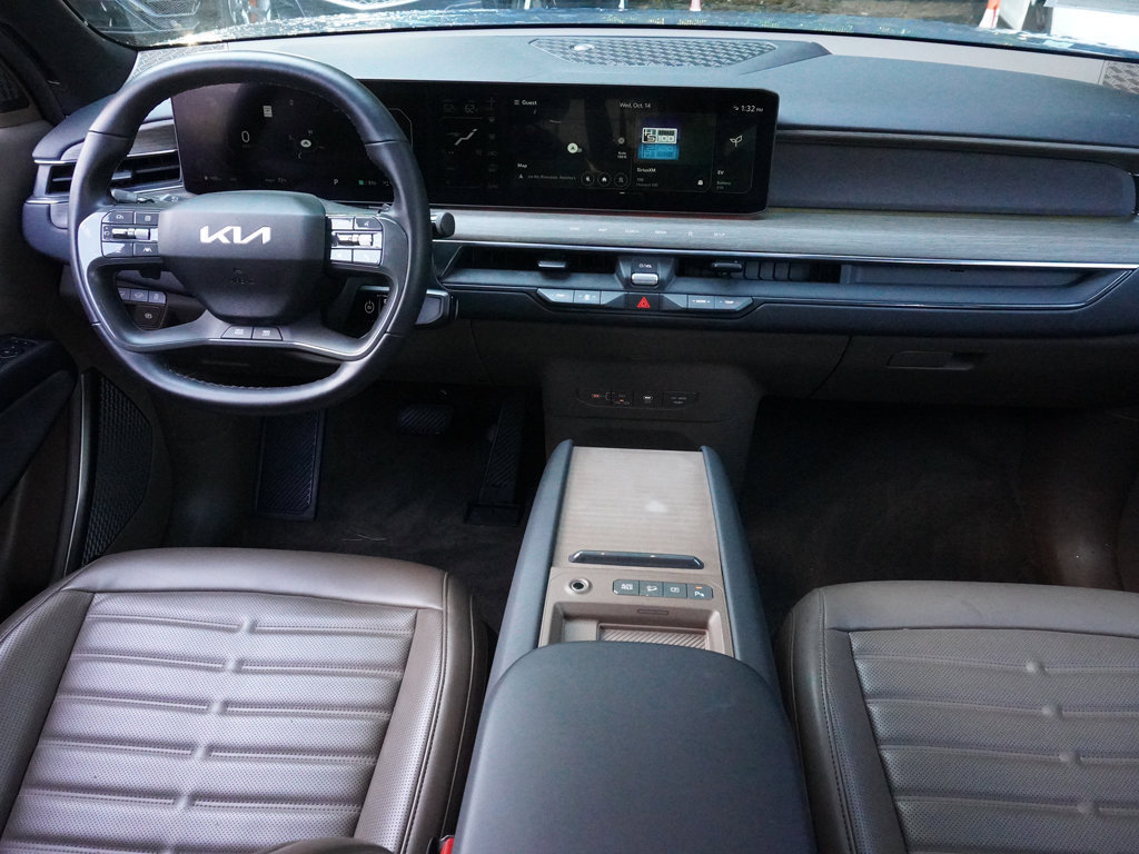Used 2024 Kia EV9 Land AWD/4WD image 42