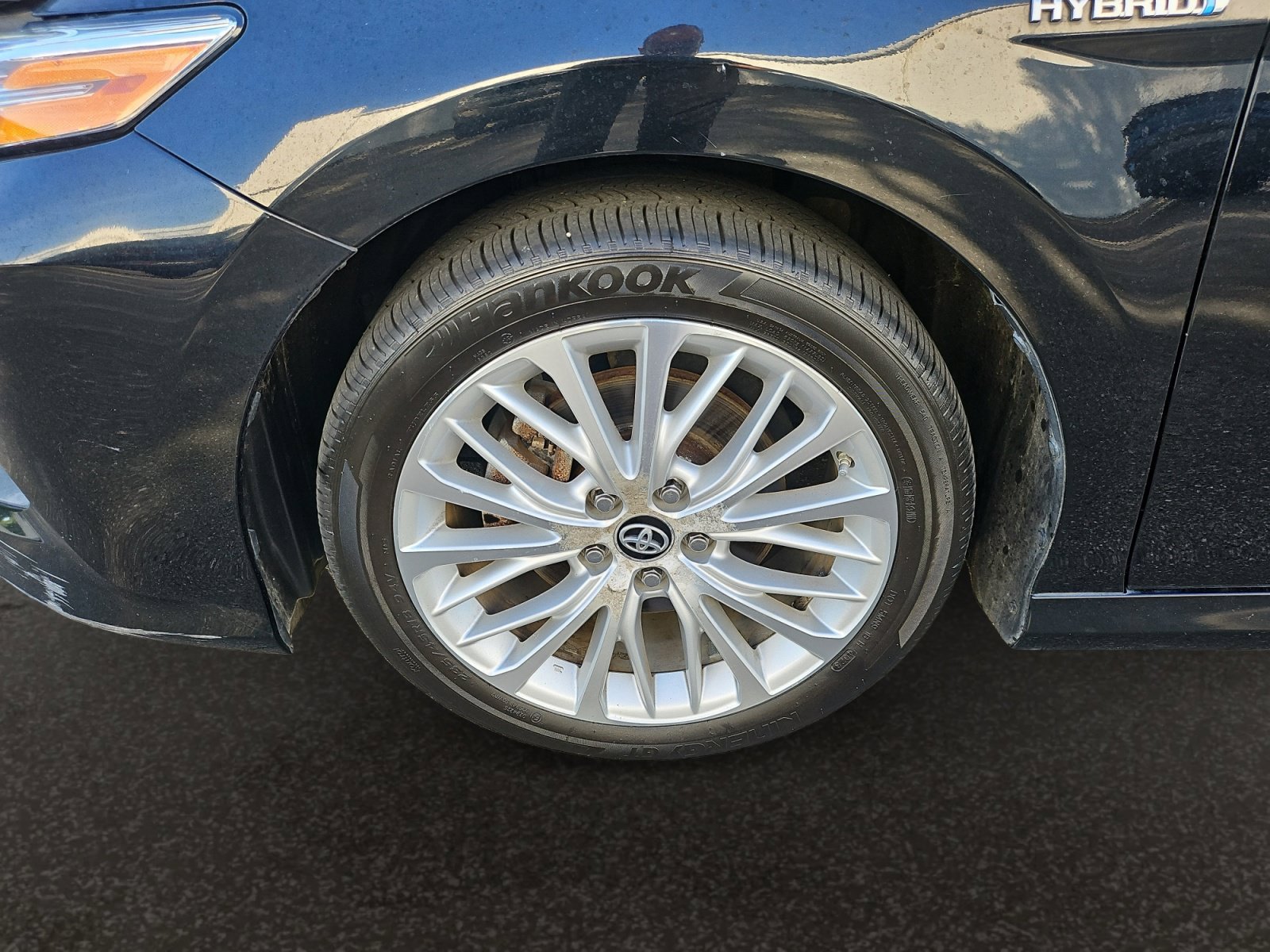 Used 2018 Toyota Camry XLE FWD image 38
