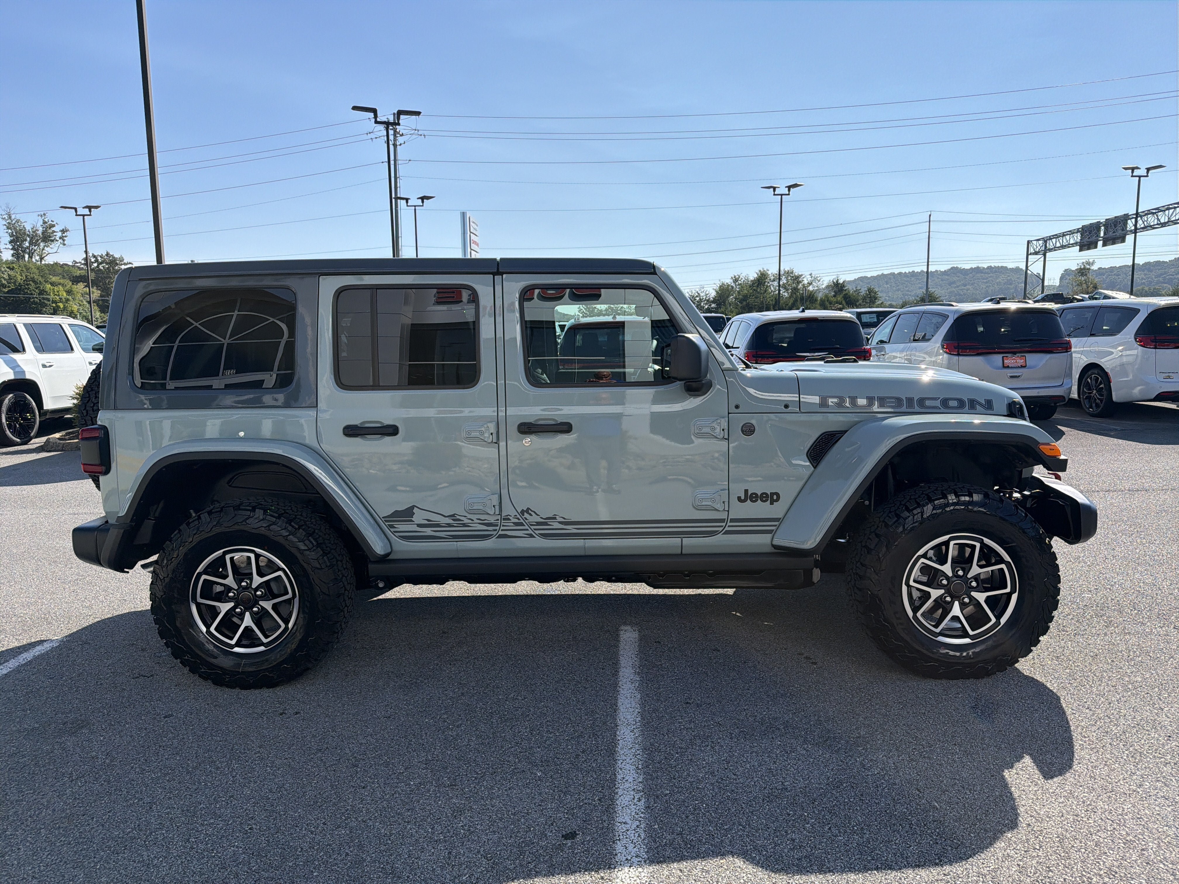 New 2026 Jeep Wrangler Unlimited Rubicon w/ Rockslide Package AWD/4WD image 7