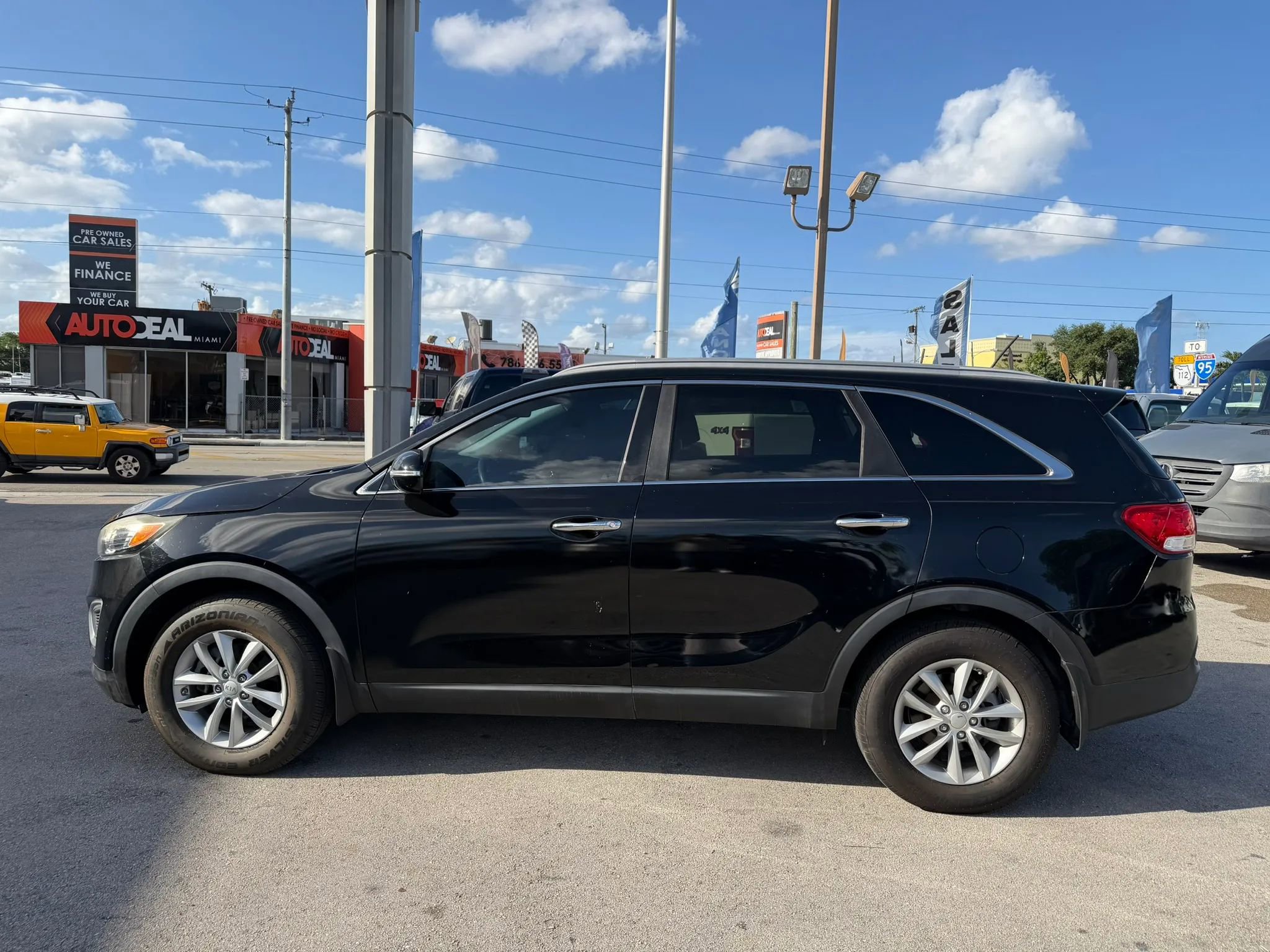 Used 2017 Kia Sorento LX FWD image 8