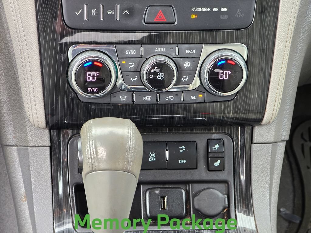 Used 2017 Chevrolet Traverse LT FWD image 20